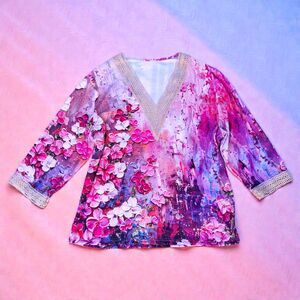 Plus Size 2X Artistic Abstract Floral V-Neck Tunic with Lace Trim